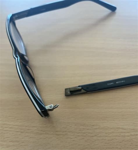 Glasses hinge fell off. Screw is still there. Do I glue back  